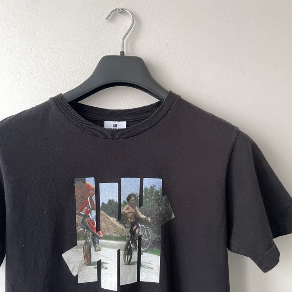 Undefeated graphic tshirt - Picture 1 of 2